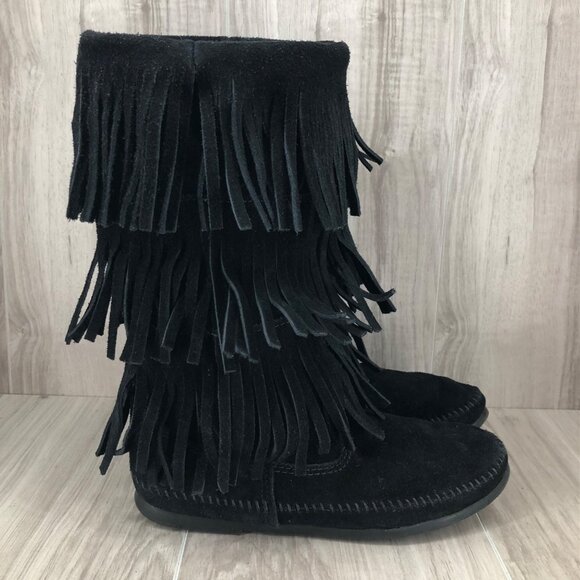 Minnetonka Fringe Boots Womens 8 Black Suede Pull On Moccasin Shoes - Picture 1 of 9